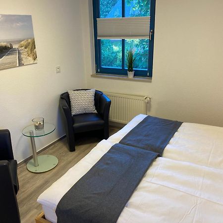 Puddemin Familienfreundliches Reetdachhaus Weissdorn 2 빌라 외부 사진