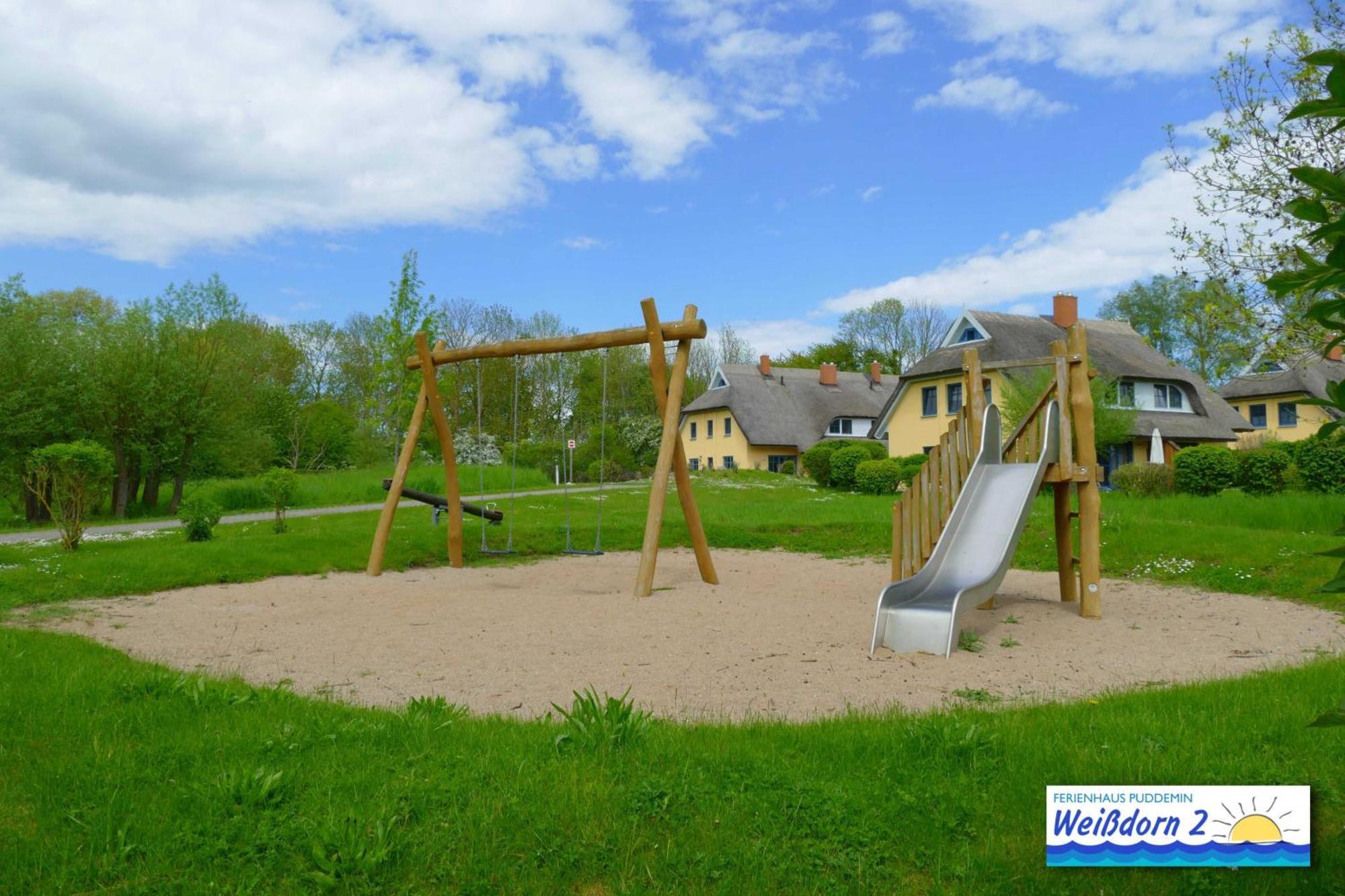 Puddemin Familienfreundliches Reetdachhaus Weissdorn 2 빌라 외부 사진