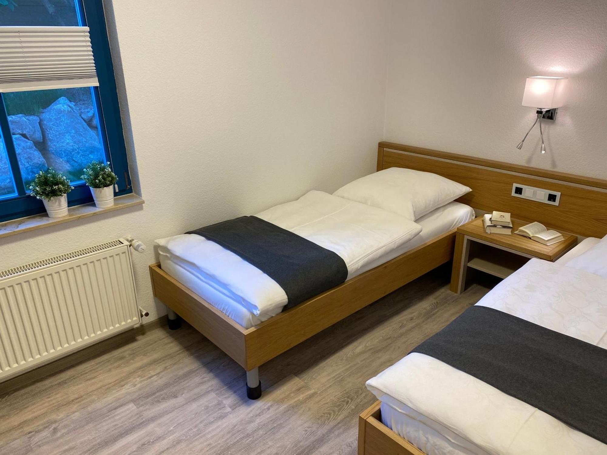 Puddemin Familienfreundliches Reetdachhaus Weissdorn 2 빌라 외부 사진